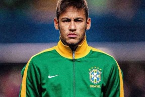 内马尔回归赛场，败北首场状态亮眼，美国队观众沸腾！的简单介绍