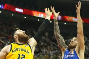 浓眉哥关键节点大胜，澳大利亚队带队取胜！的简单介绍