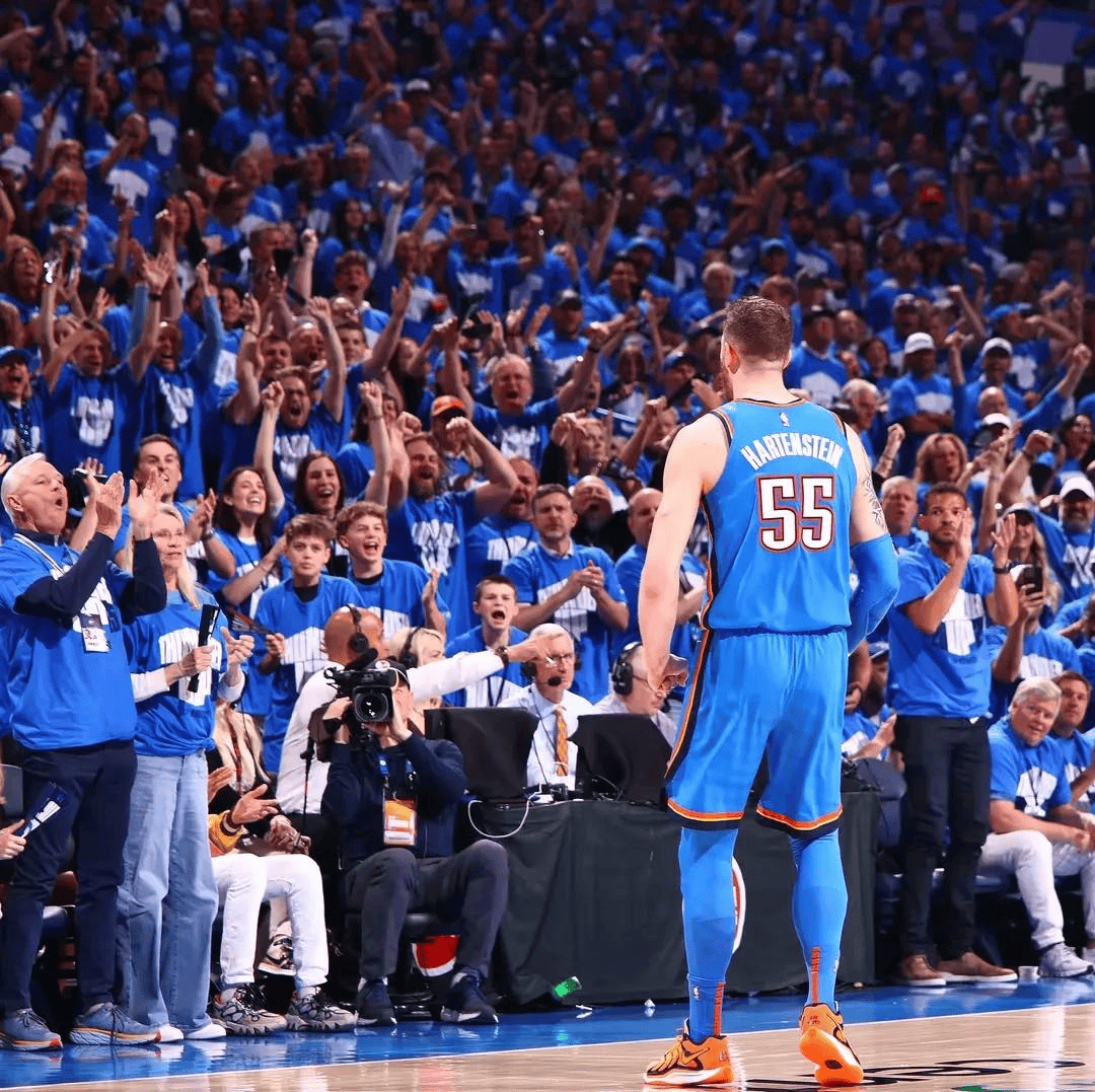 今晨CBA常规赛焦点战；印第安纳步行者完成状态回暖；引发热议；阵容厚度经受考验的简单介绍